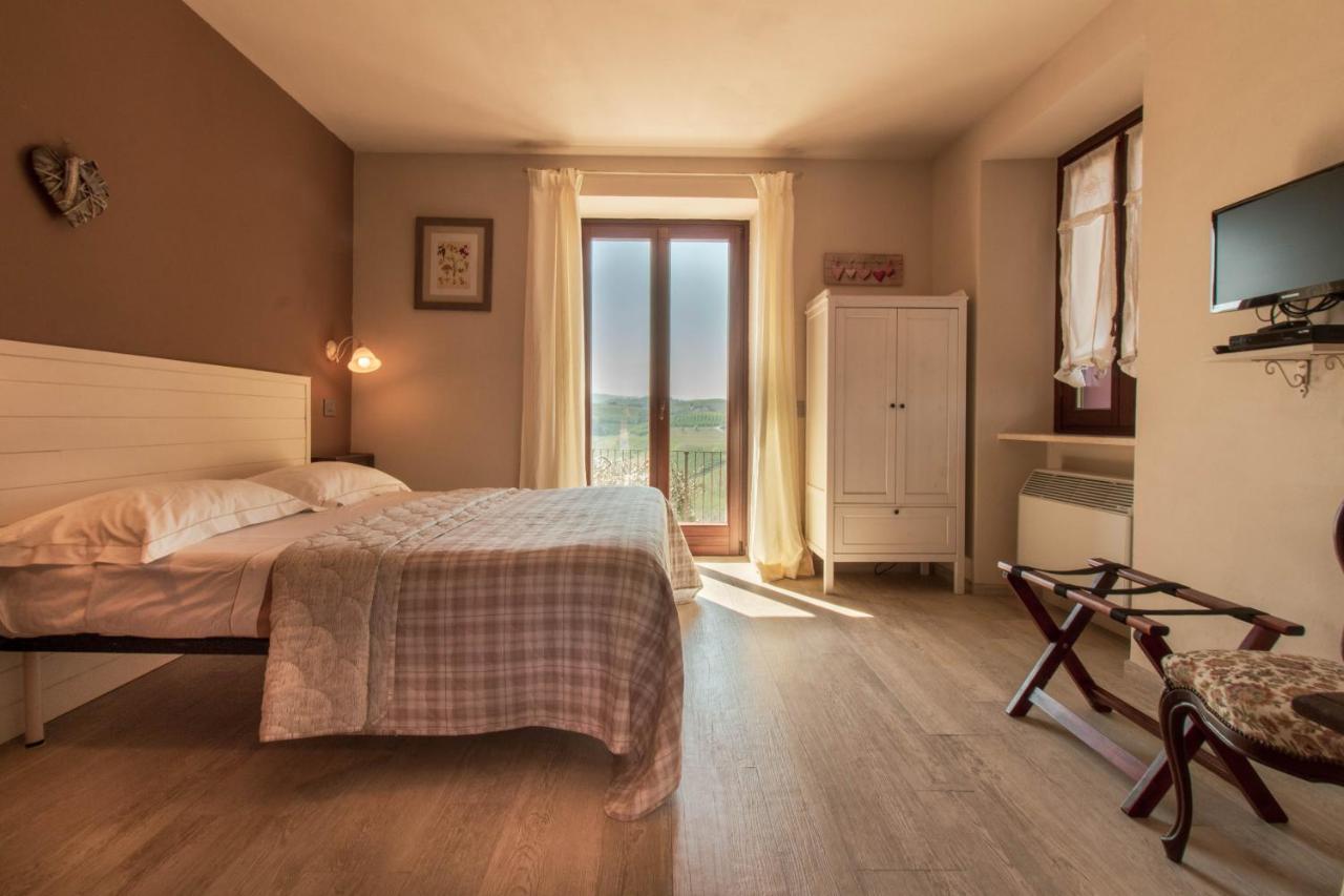 Poggio Dei Farinetti Bed & Breakfast Diano dʼAlba Екстериор снимка
