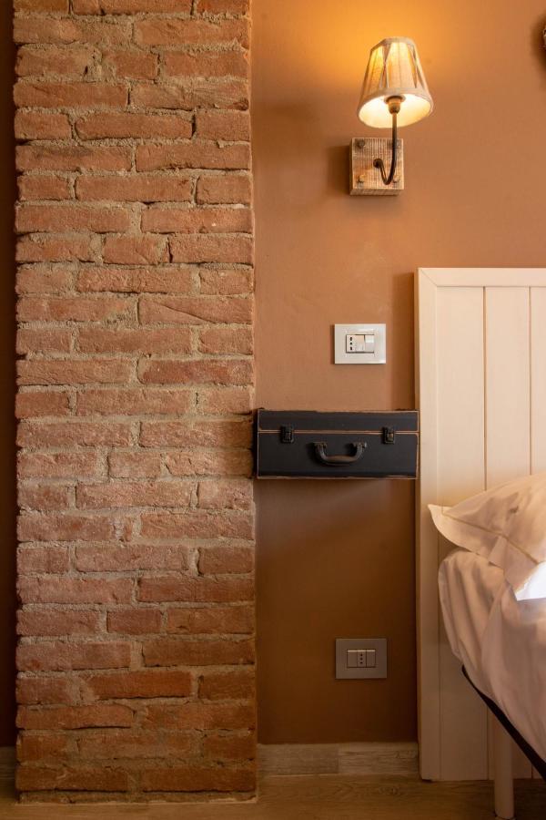 Poggio Dei Farinetti Bed & Breakfast Diano dʼAlba Екстериор снимка