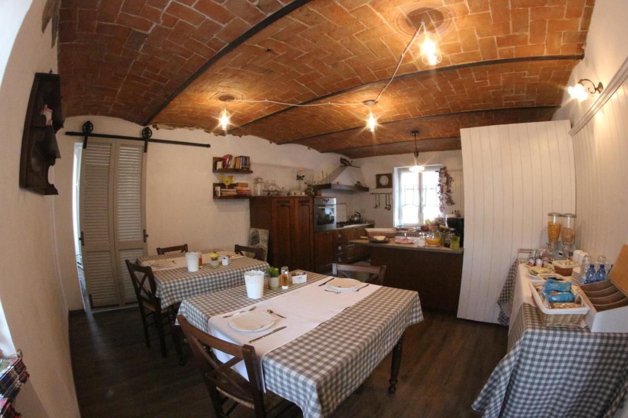 Poggio Dei Farinetti Bed & Breakfast Diano dʼAlba Екстериор снимка